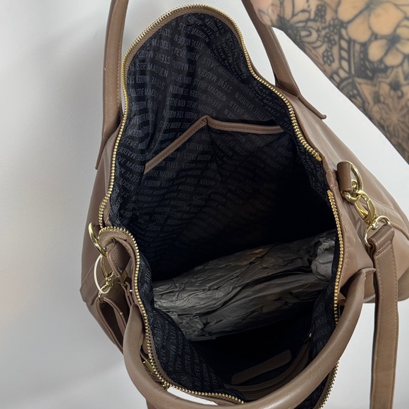 Steve Madden Brown Flex Leather Zip Hobo Flap Tote Shoulder Bag Purse NWOT - Picture 4 of 7